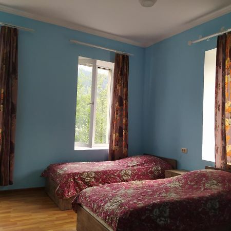 Barbara Hotel Mestia Buitenkant foto