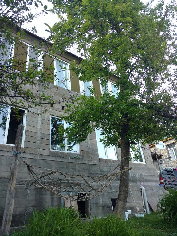 Barbara Hotel Mestia Buitenkant foto